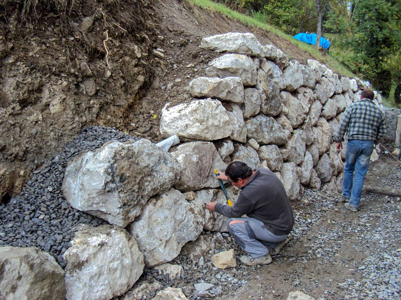 Alpes TS enrochement 74 en Haute-Savoie